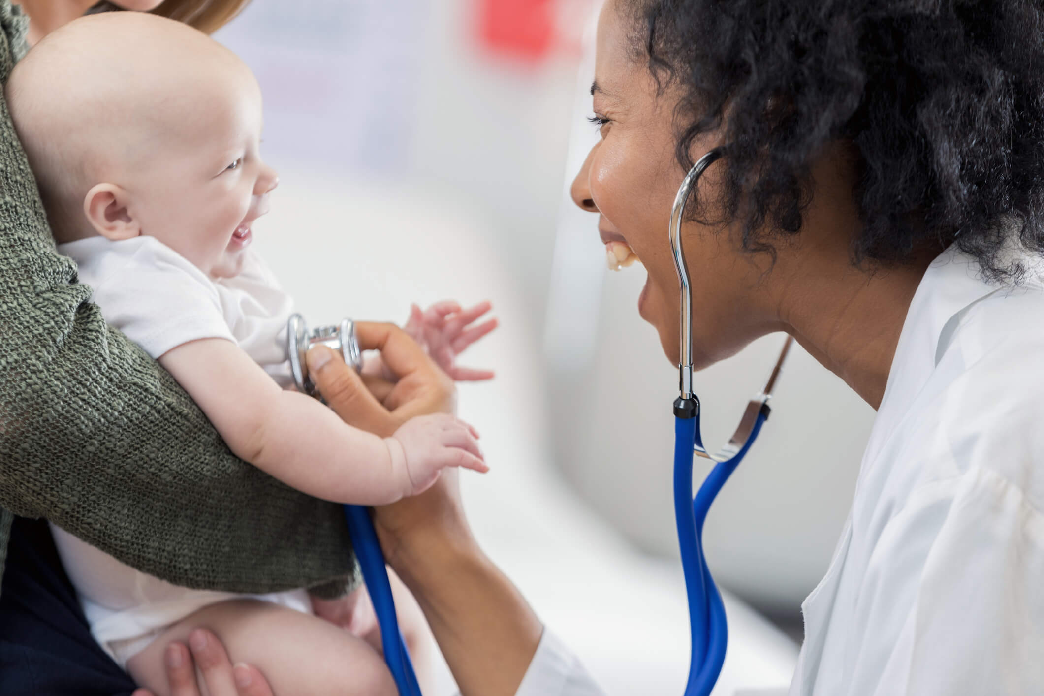 Primeira consulta no pediatra: 8 perguntas que você deve fazer